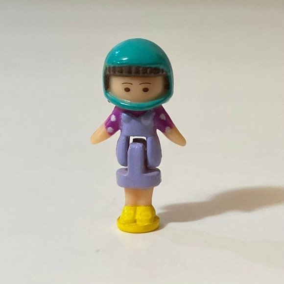 Vintage Polly Pocket Bluebird 1994 Scooter Fun Doll - Picture 1 of 2